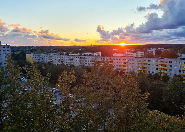 Stylish With Panoramic Views Apartament *